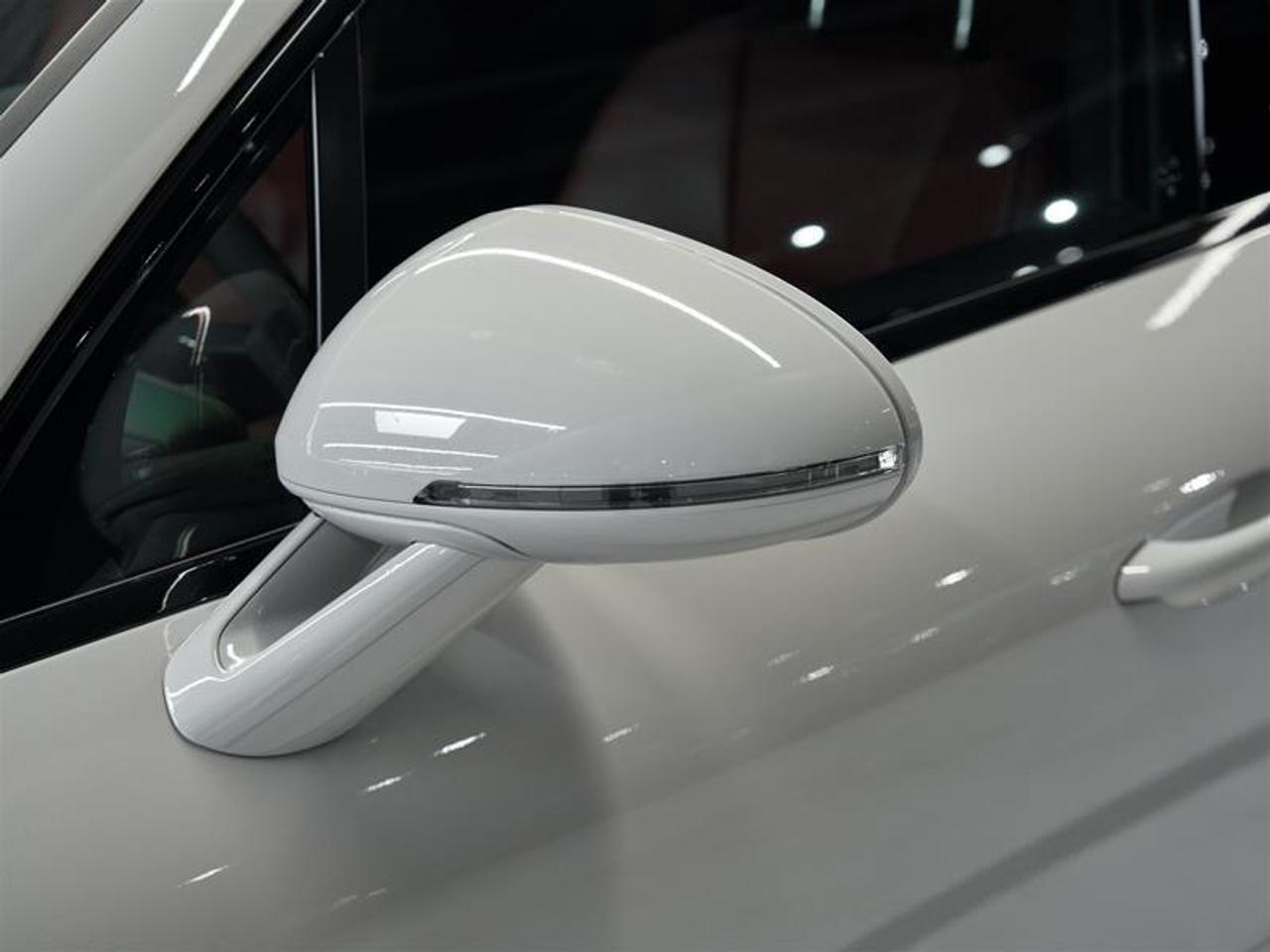 2023 Porsche Macan GTS Photo