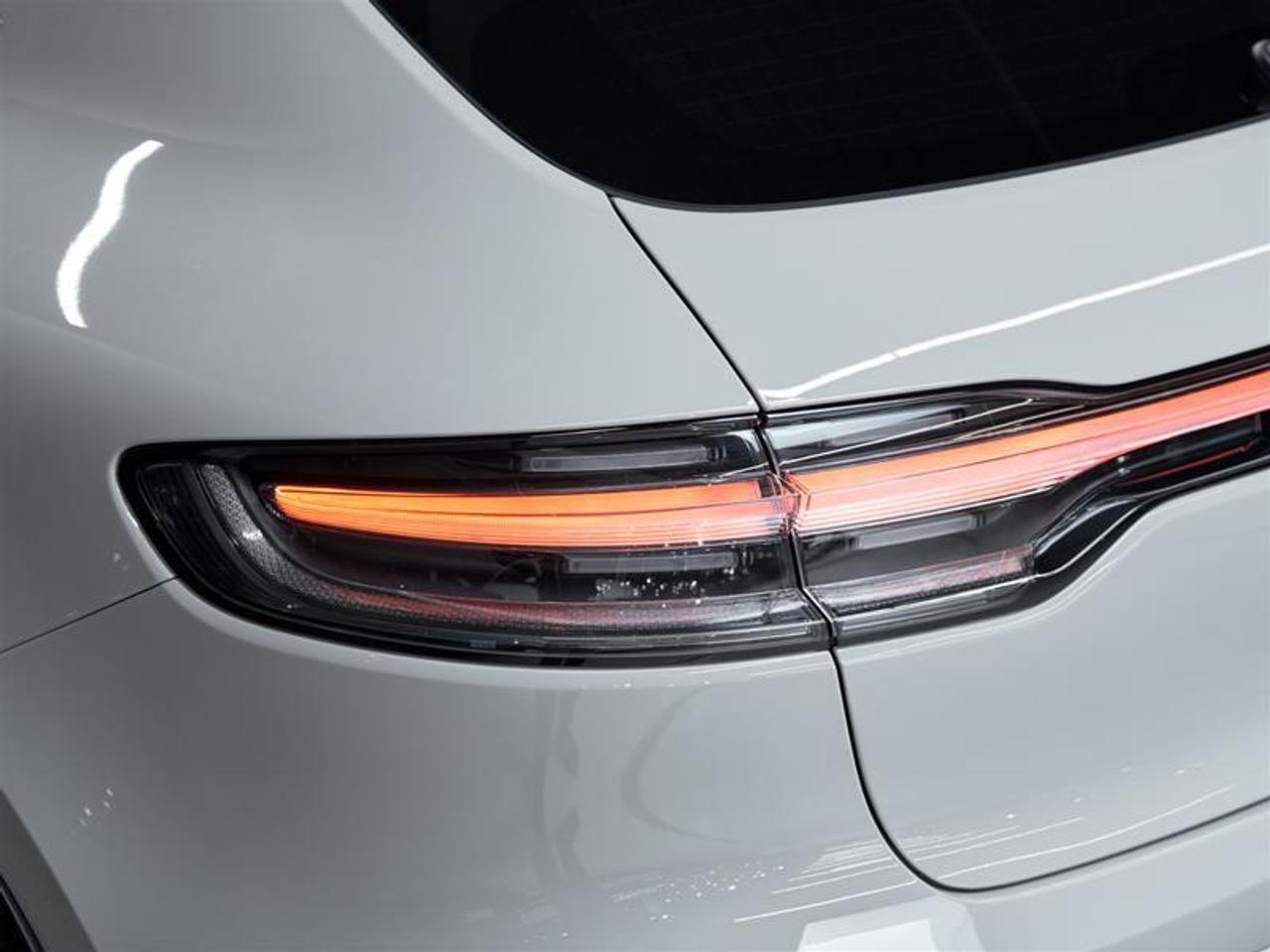 2023 Porsche Macan GTS Photo