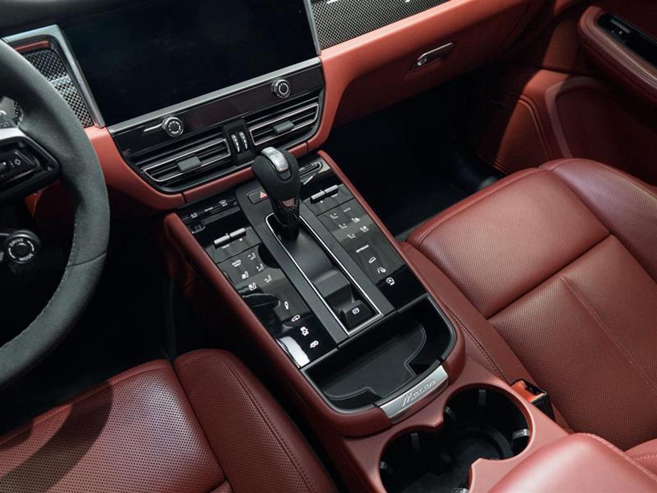 2023 Porsche Macan GTS Photo