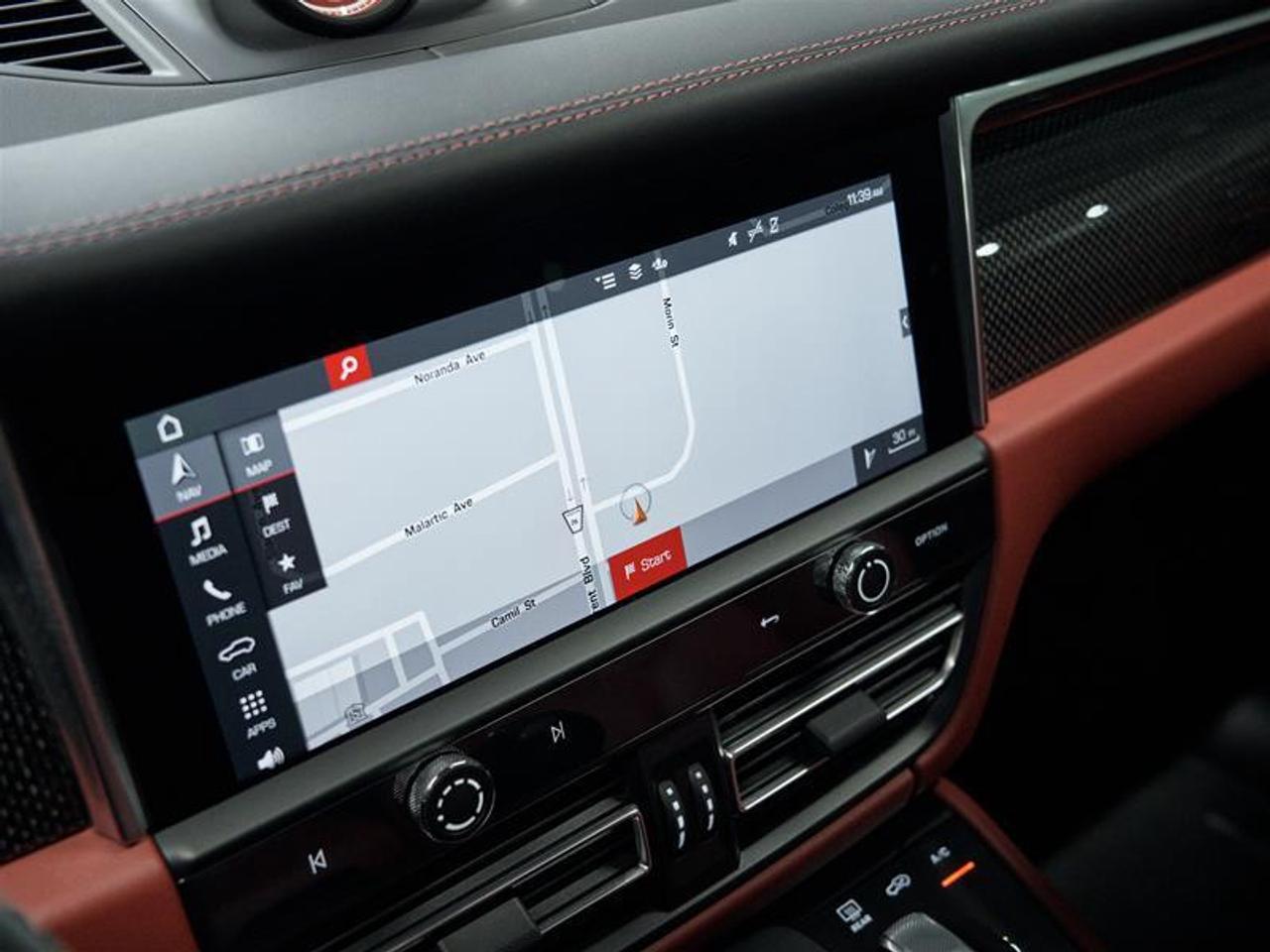 2023 Porsche Macan GTS Photo