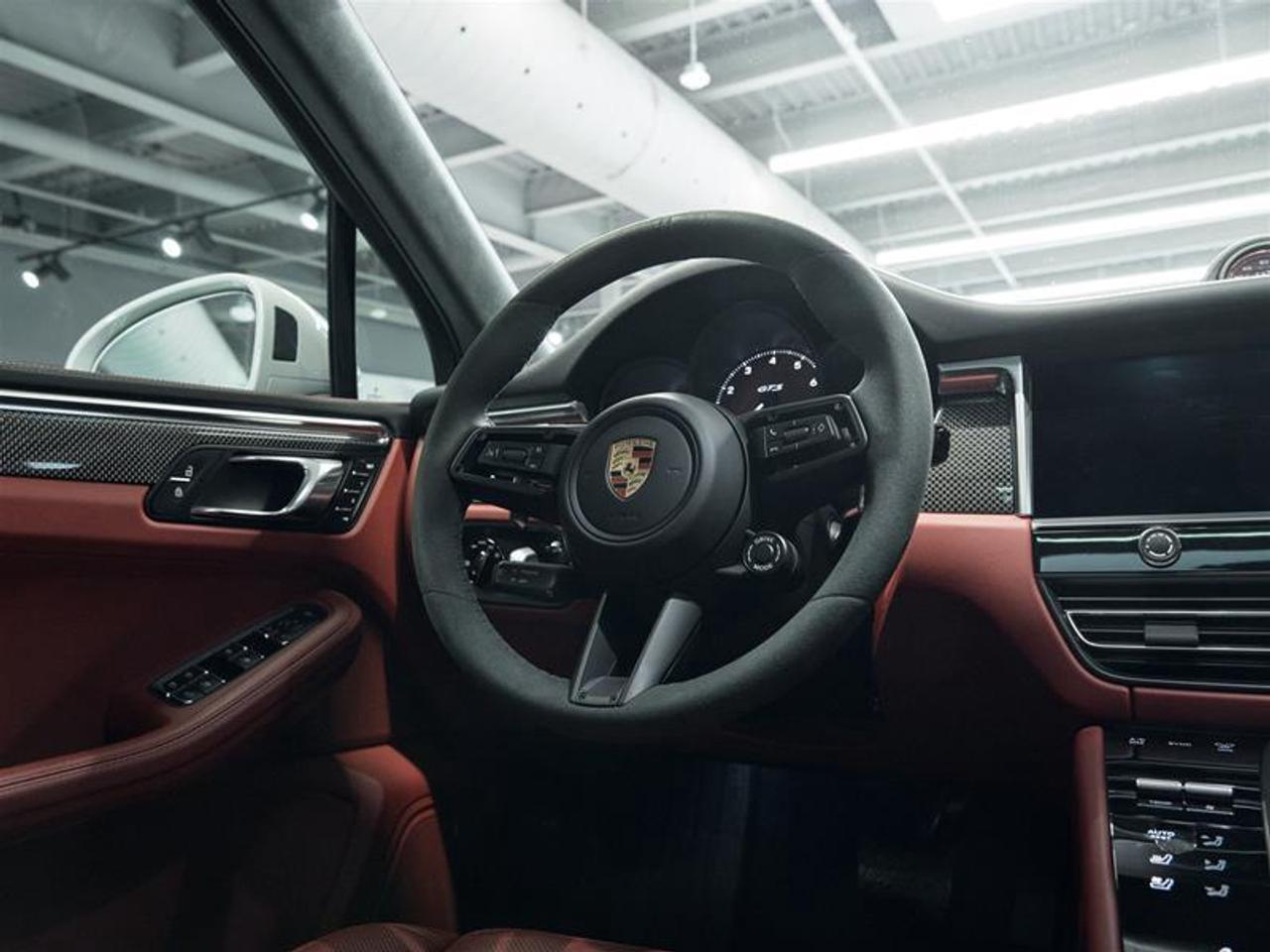 2023 Porsche Macan GTS Photo
