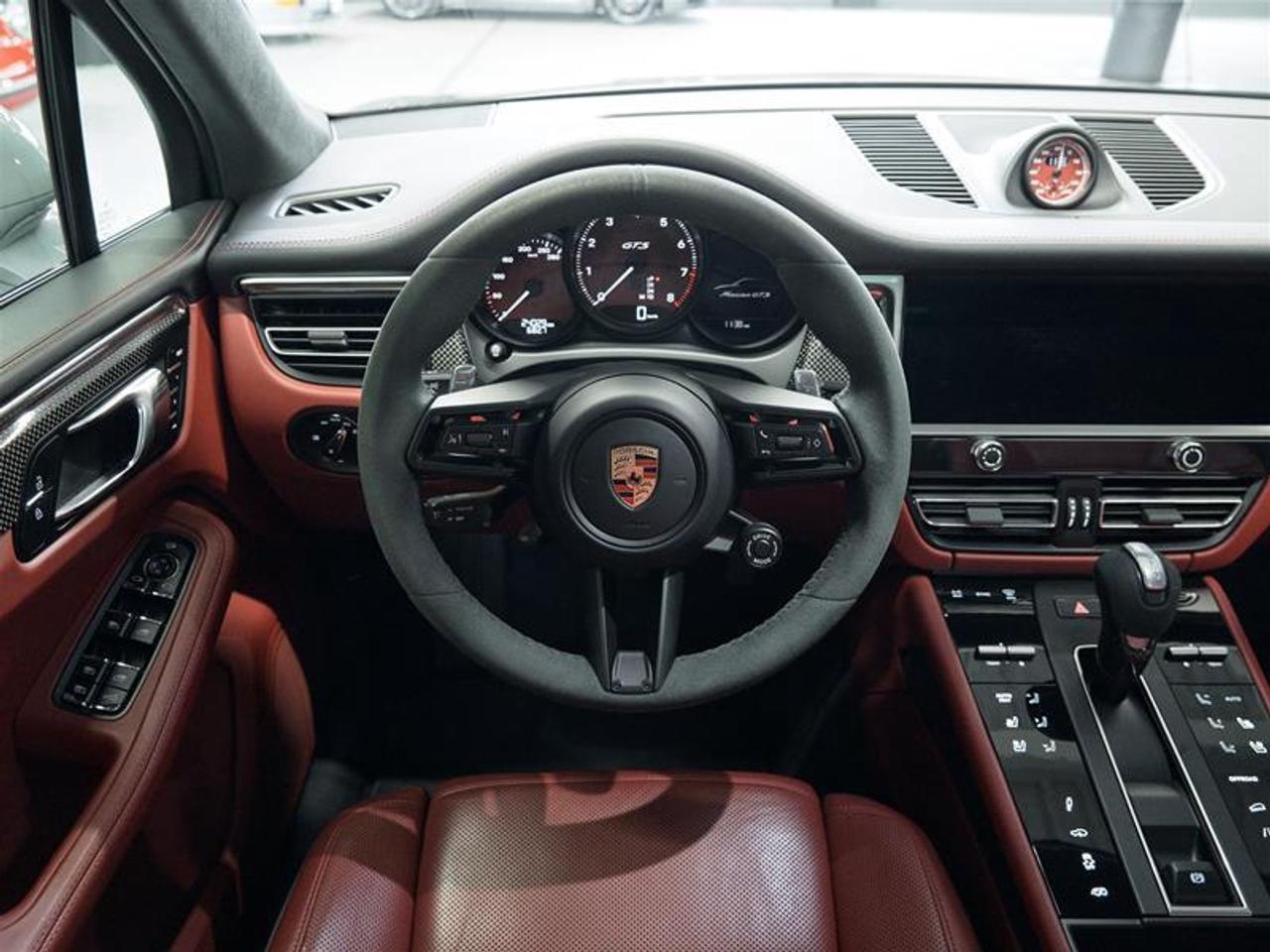 2023 Porsche Macan GTS Photo