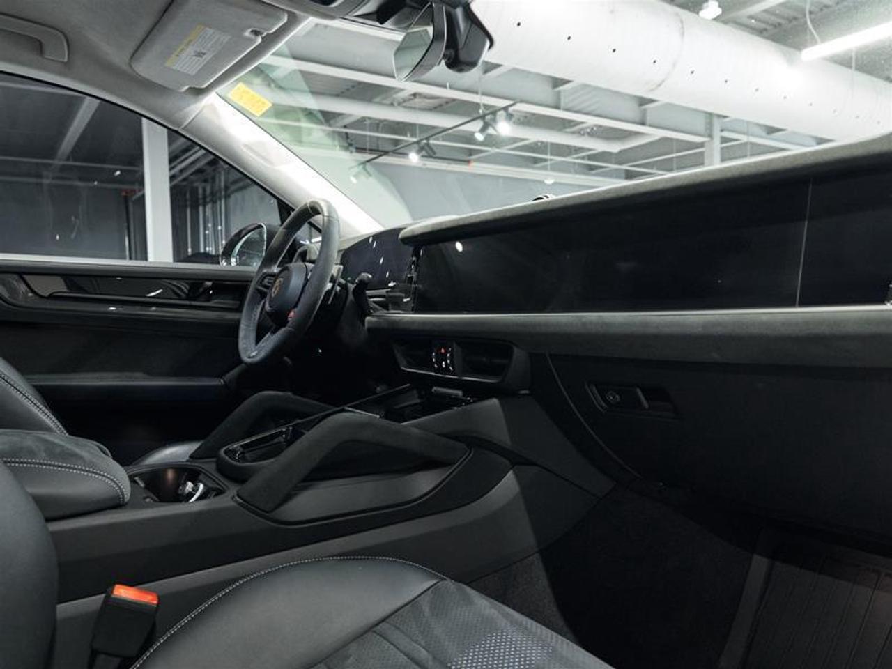 2024 Porsche Cayenne Turbo GT Coupe AWD Photo