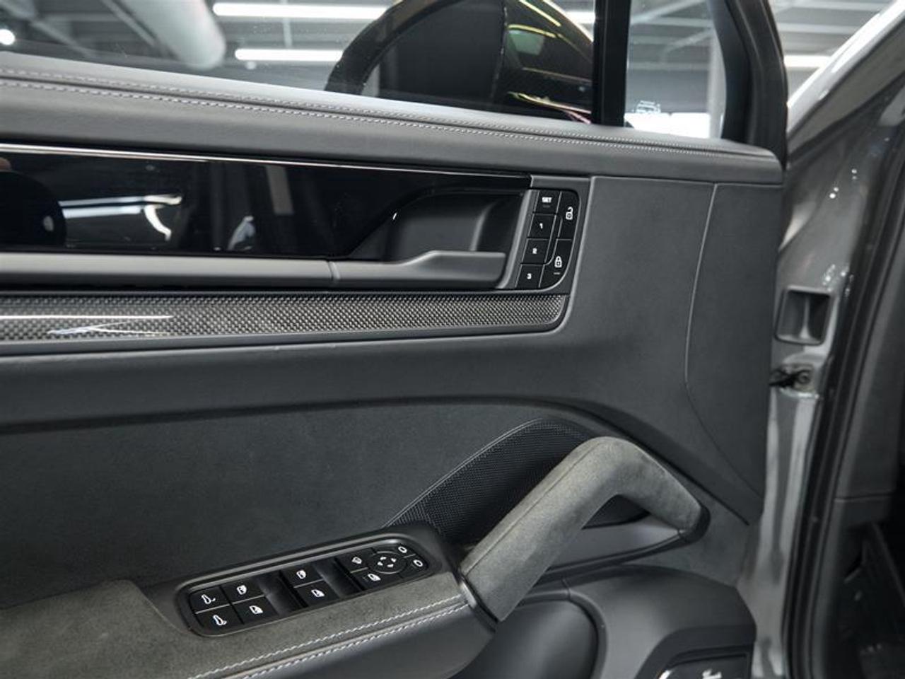 2024 Porsche Cayenne Turbo GT Coupe AWD Photo