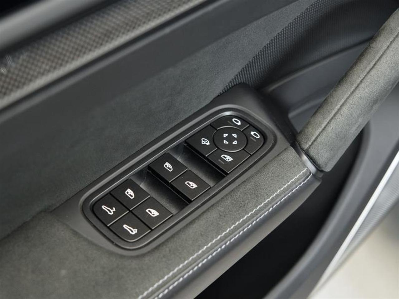 2024 Porsche Cayenne Turbo GT Coupe AWD Photo