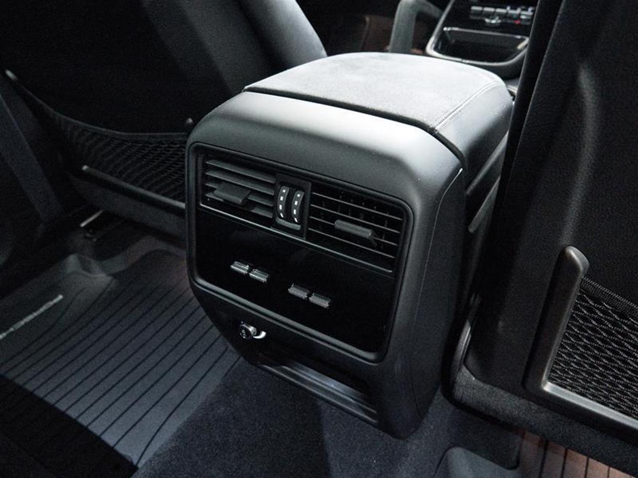 2024 Porsche Cayenne Turbo GT Coupe AWD Photo