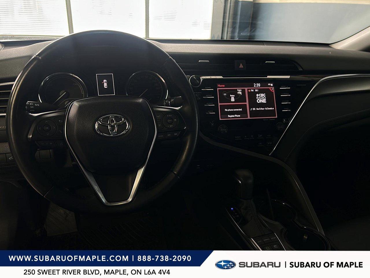 2018 Toyota Camry Hybrid SE Auto Photo