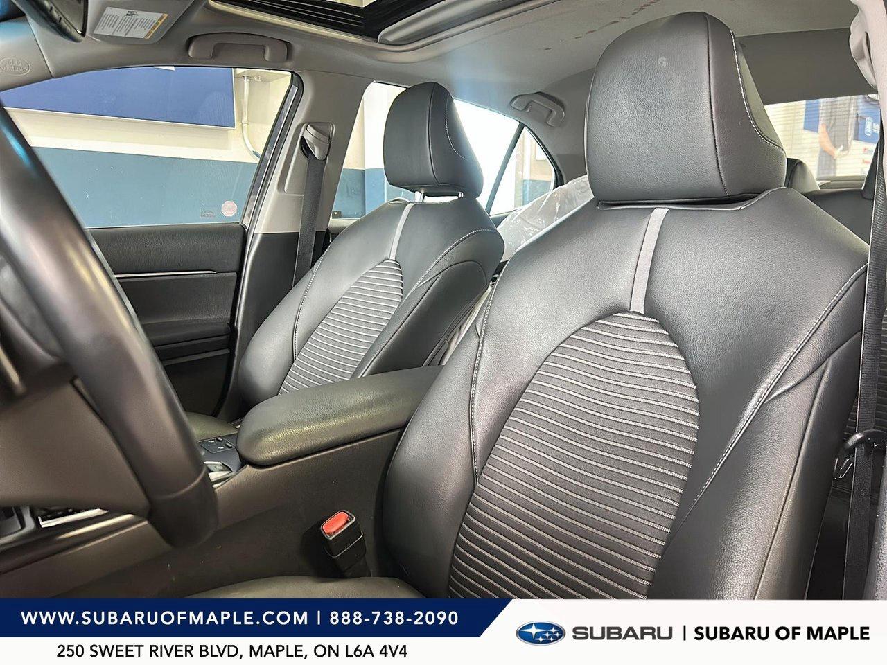 2018 Toyota Camry Hybrid SE Auto Photo