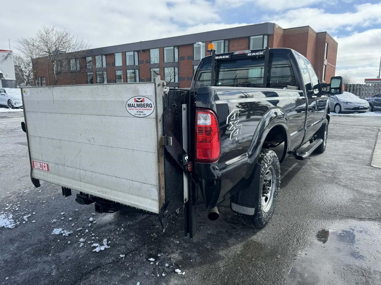 2015 Ford F-250 4WD - LONG BOX - POWER LIFT Photo3