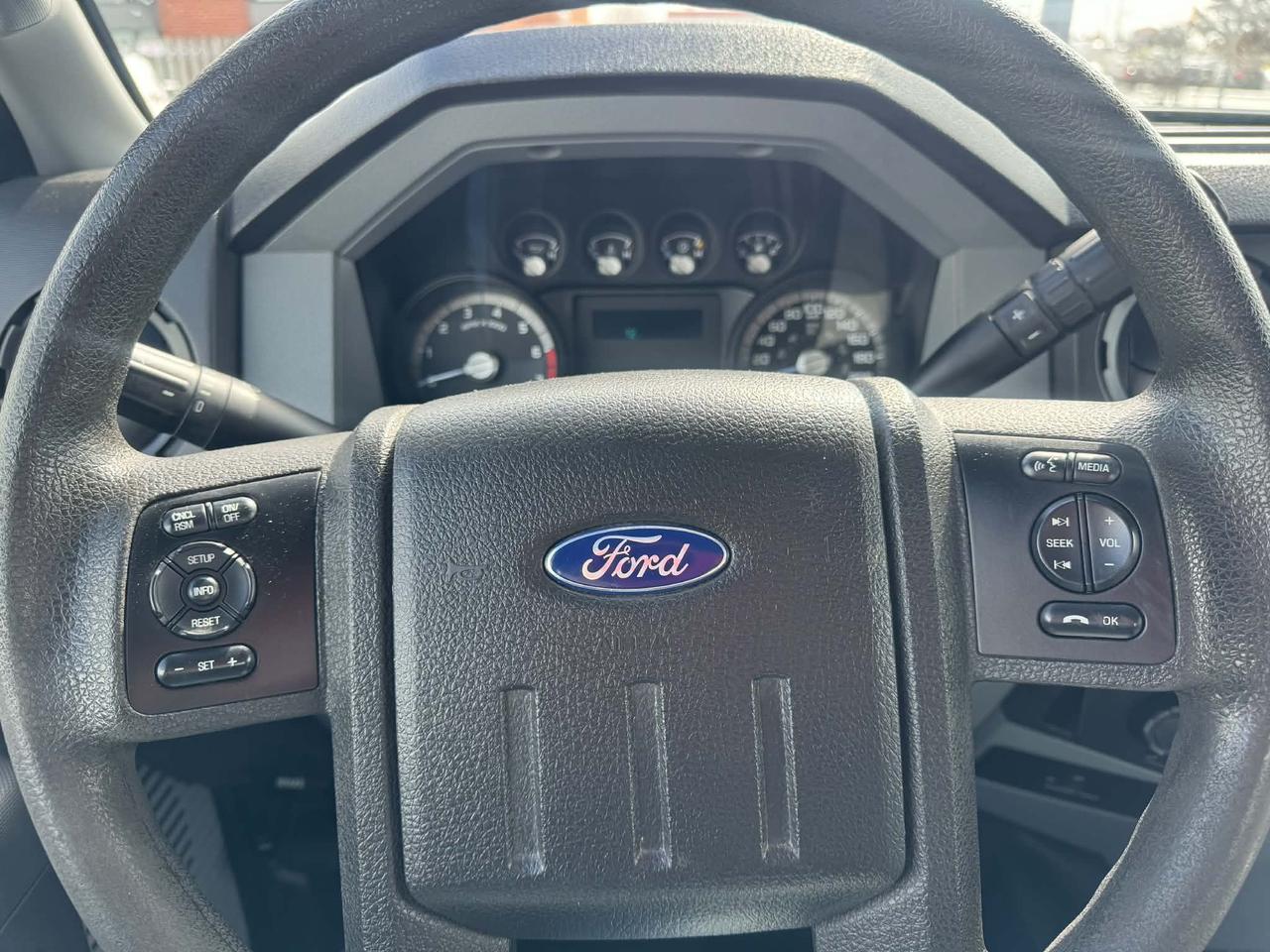 2015 Ford F-250 4WD - LONG BOX - POWER LIFT Photo