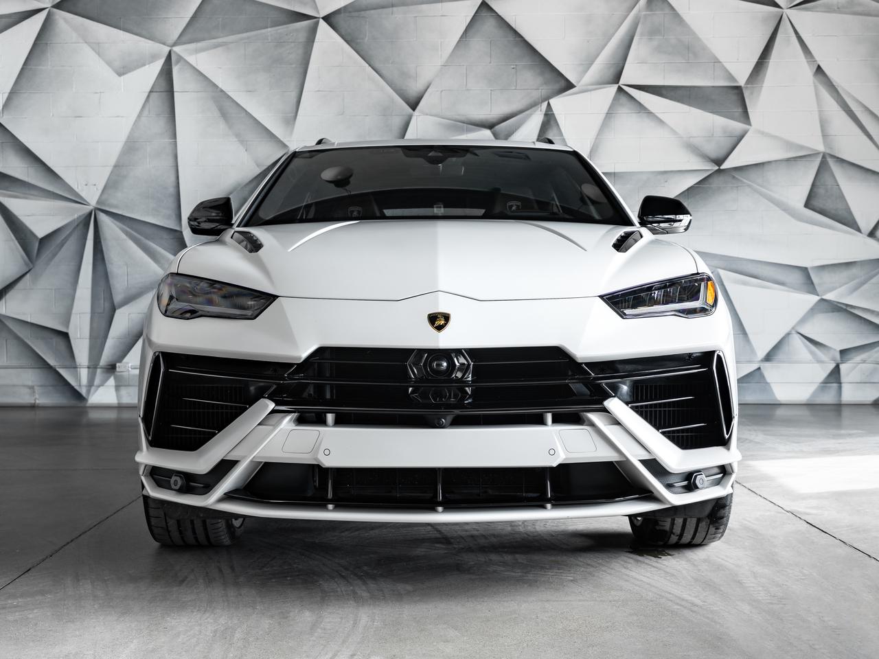 2024 Lamborghini Urus S  Photo