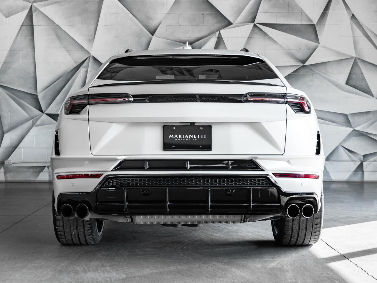 2024 Lamborghini Urus S  Photo