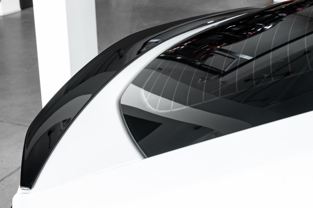 2024 Lamborghini Urus S  Photo