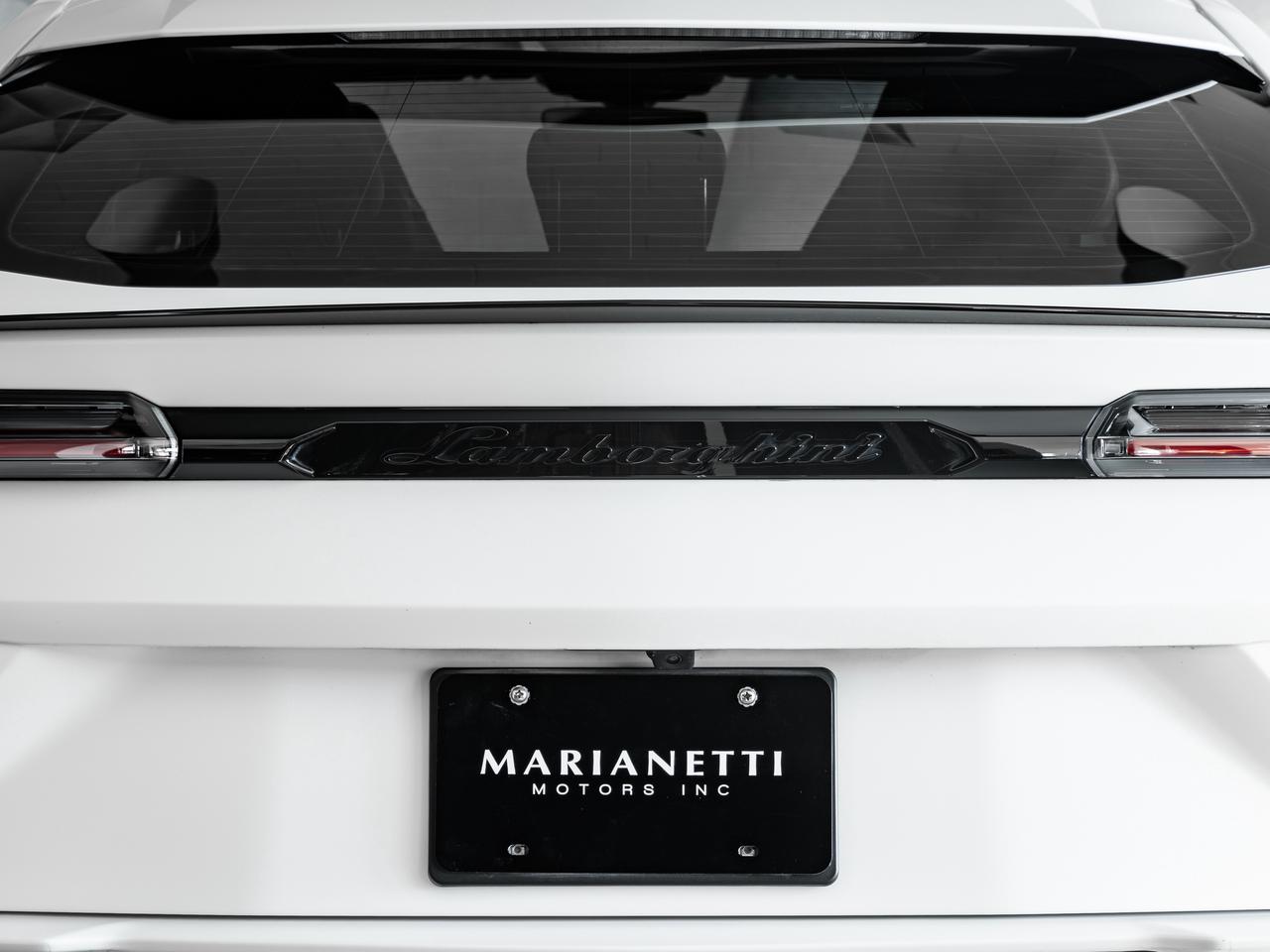 2024 Lamborghini Urus S  Photo