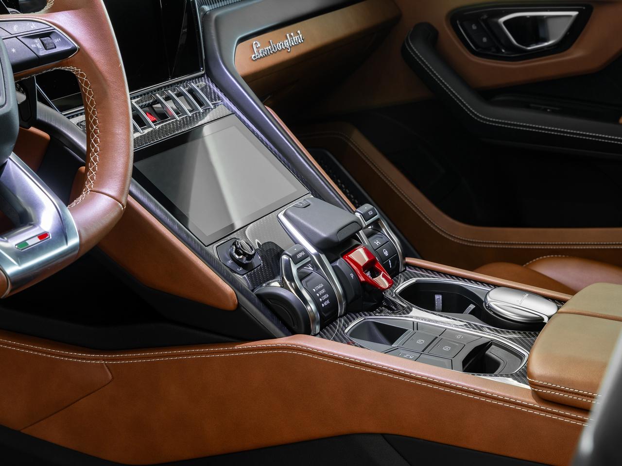 2024 Lamborghini Urus S  Photo