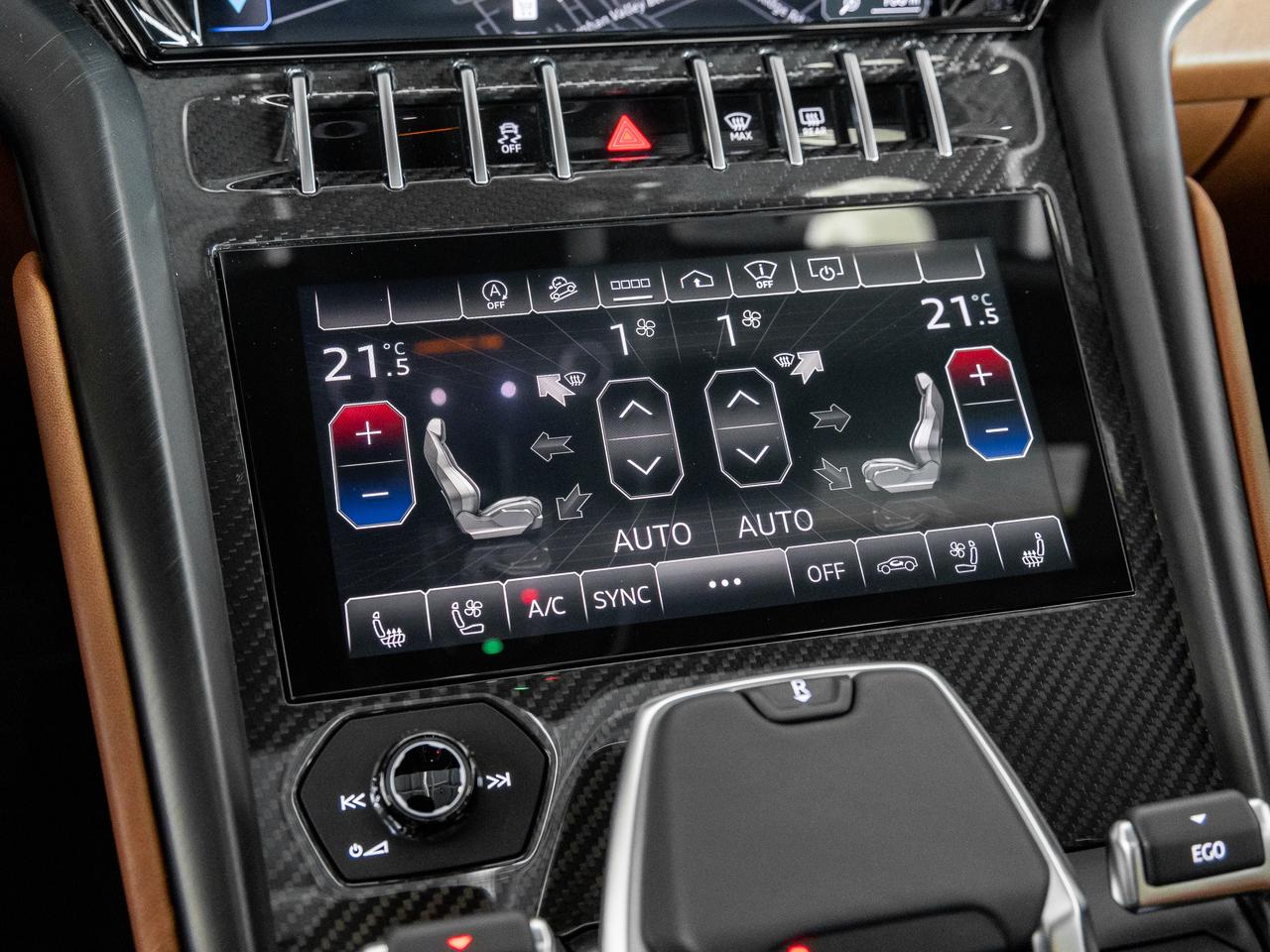 2024 Lamborghini Urus S  Photo