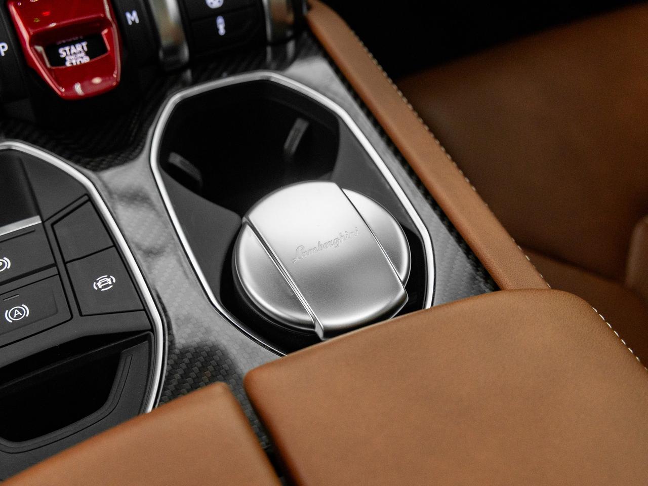 2024 Lamborghini Urus S  Photo