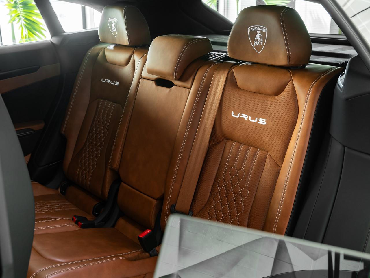 2024 Lamborghini Urus S  Photo