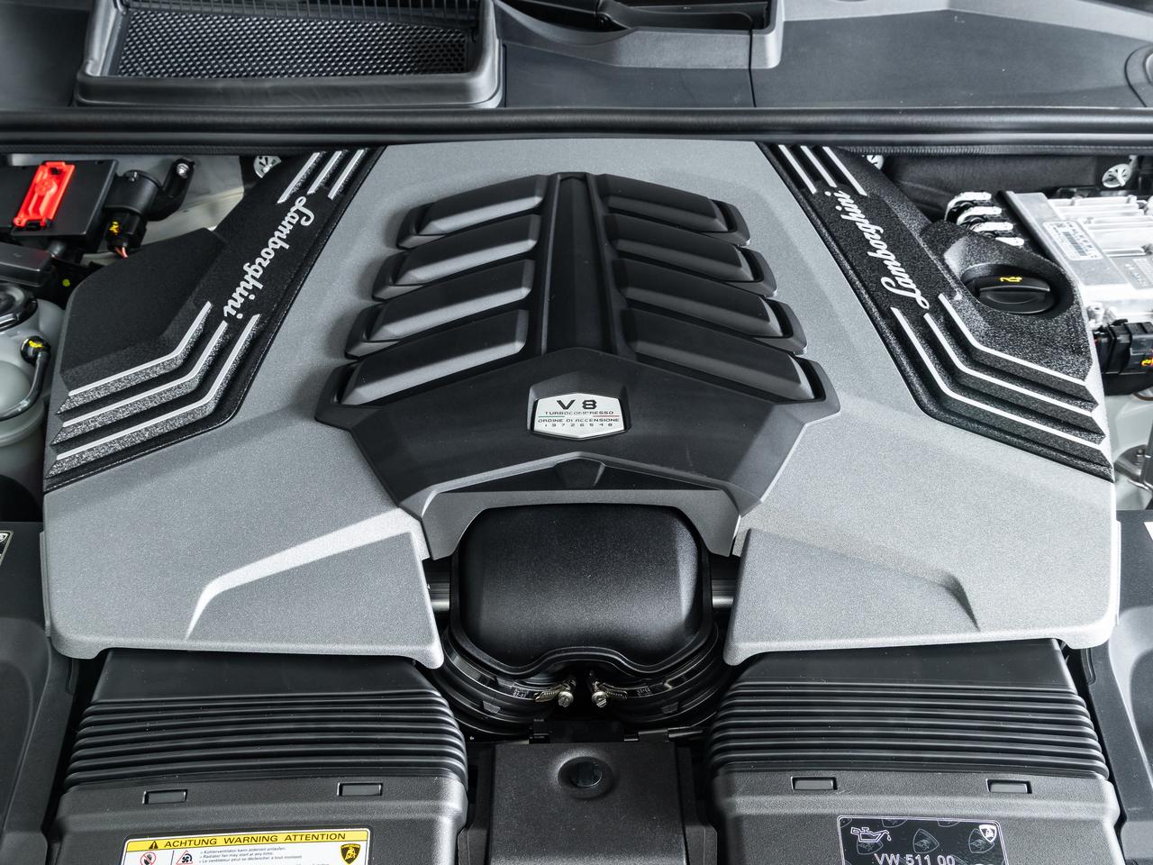 2024 Lamborghini Urus S  Photo