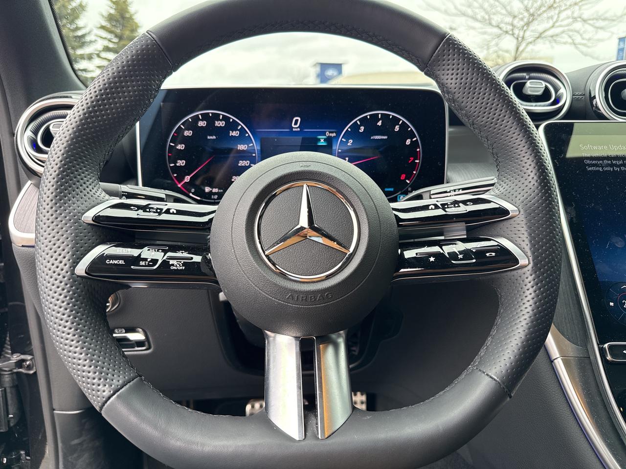 2025 Mercedes-Benz GLC 4MATIC® Photo