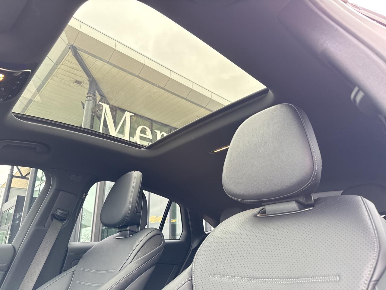 2025 Mercedes-Benz GLC 4MATIC® Photo