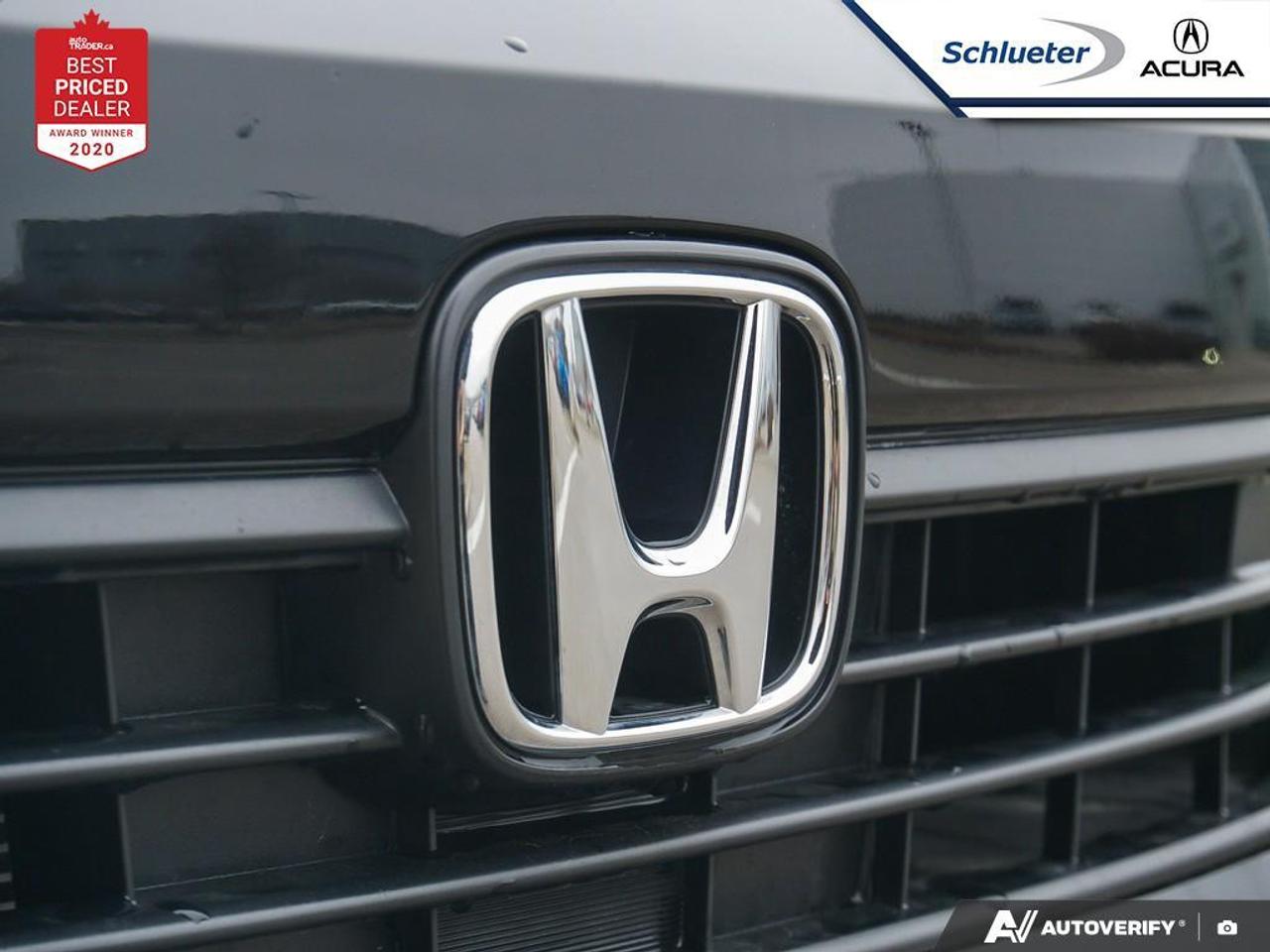 2022 Honda Civic Sedan Touring CVT - No Accidents! 1 Owner! Photo