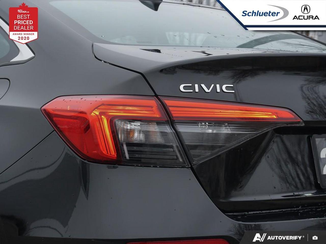 2022 Honda Civic Sedan Touring CVT - No Accidents! 1 Owner! Photo