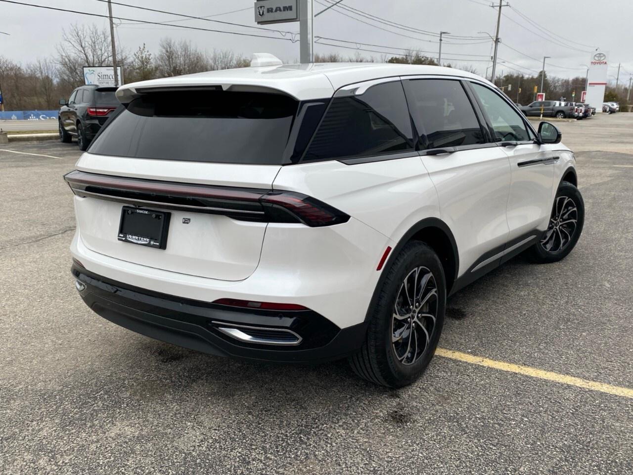 2025 Lincoln Nautilus Premiere AWD Photo
