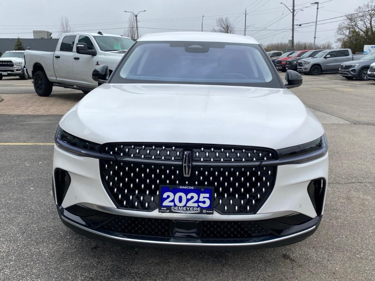 2025 Lincoln Nautilus Premiere AWD Photo