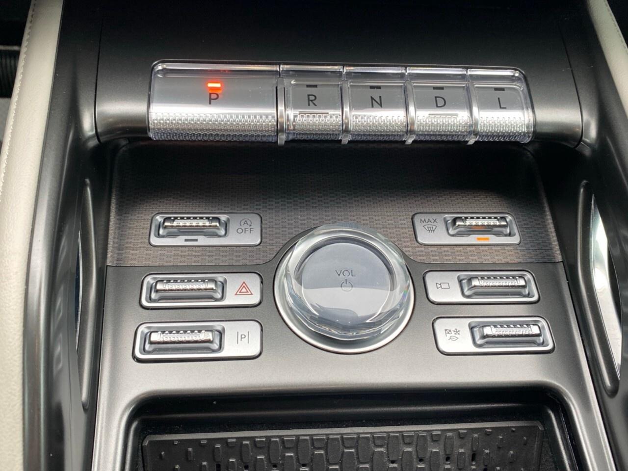 2025 Lincoln Nautilus Premiere AWD Photo