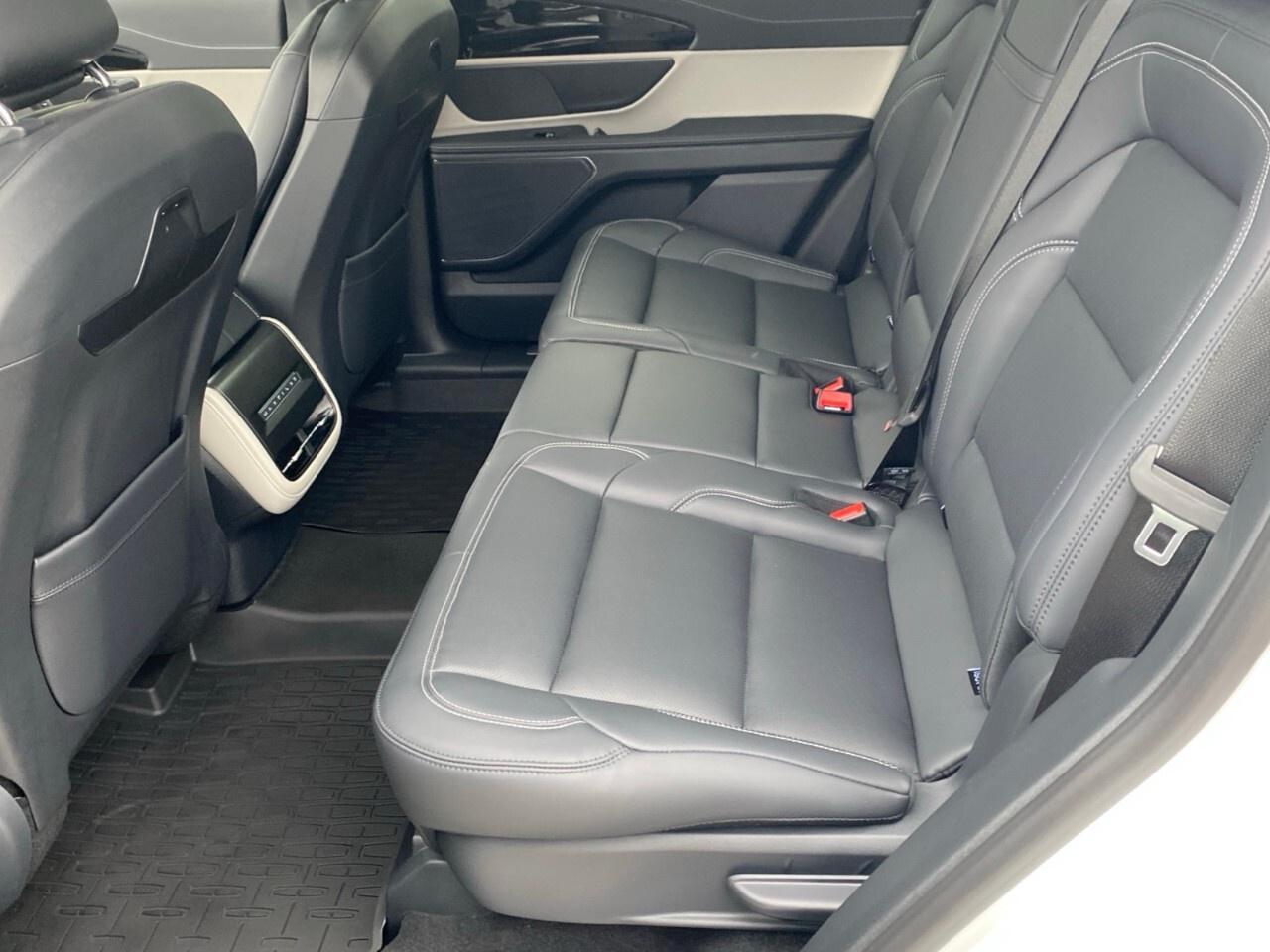 2025 Lincoln Nautilus Premiere AWD Photo