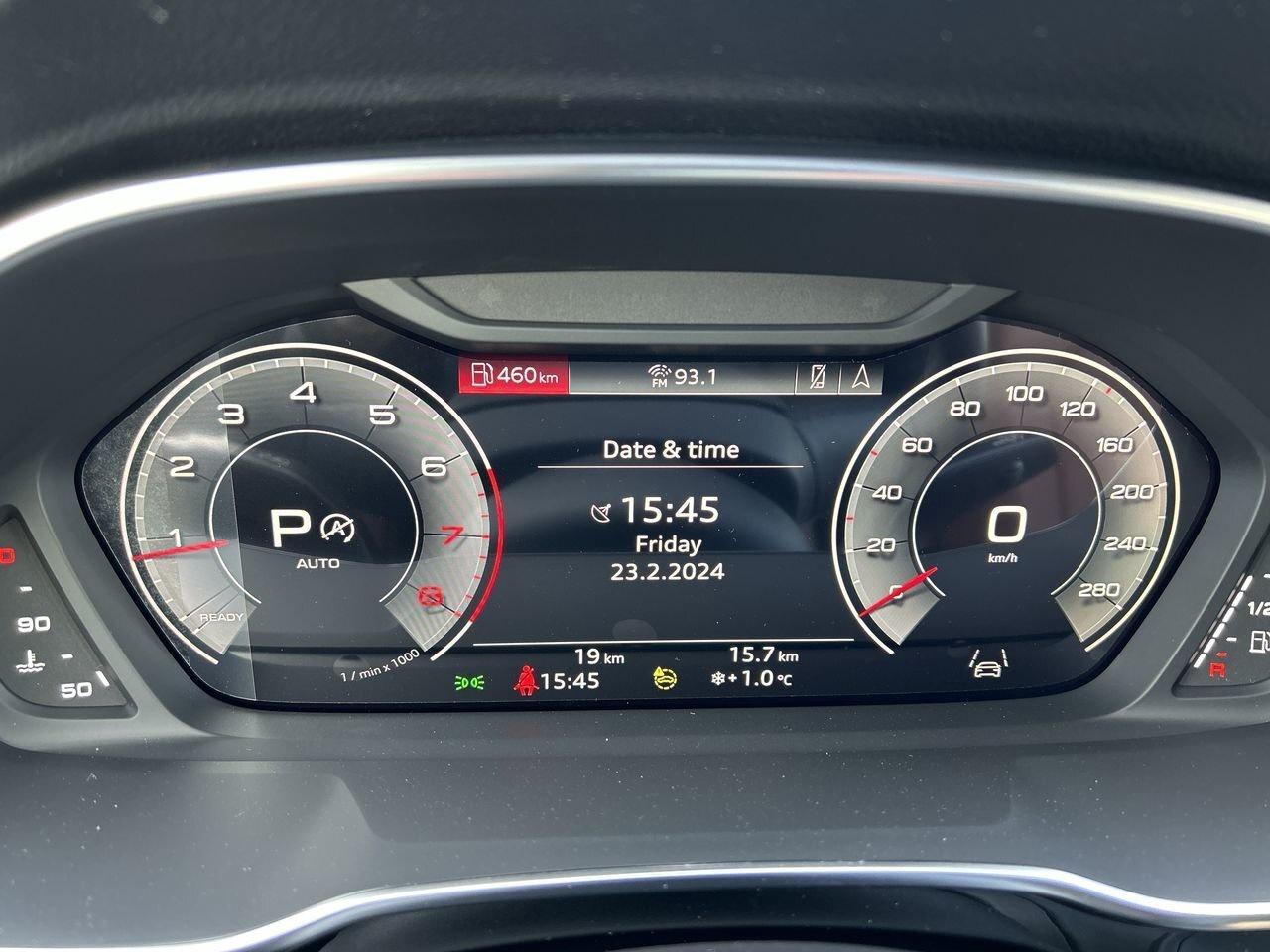 2024 Audi Q3 Komfort 40 TFSI quattro   Vorsprung Edition Photo