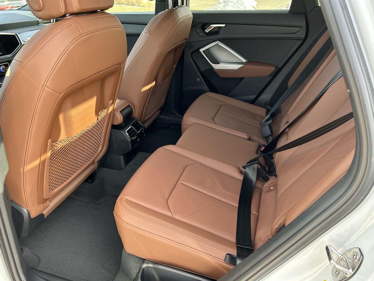 2024 Audi Q3 Komfort 40 TFSI quattro   Vorsprung Edition Photo