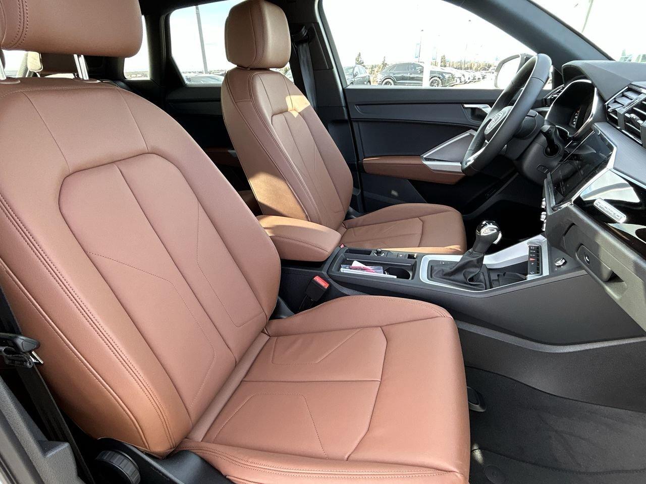 2024 Audi Q3 Komfort 40 TFSI quattro   Vorsprung Edition Photo