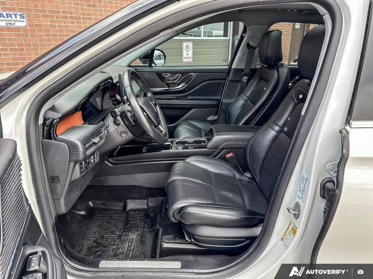 2022 Lincoln Corsair Grand Touring   LTHR   MOONROOF   HTD STEER WHEEL Photo