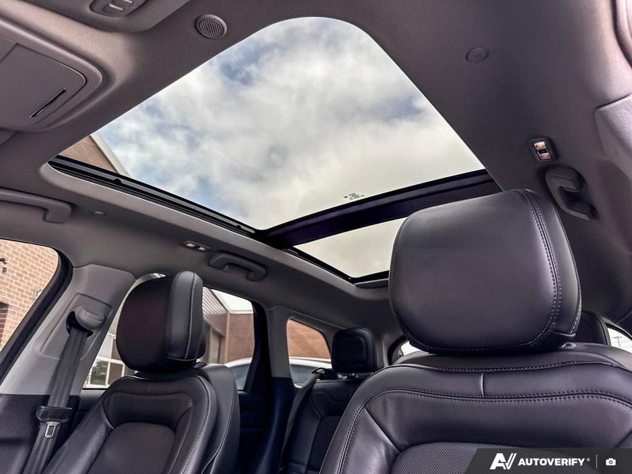 2022 Lincoln Corsair Grand Touring   LTHR   MOONROOF   HTD STEER WHEEL Photo