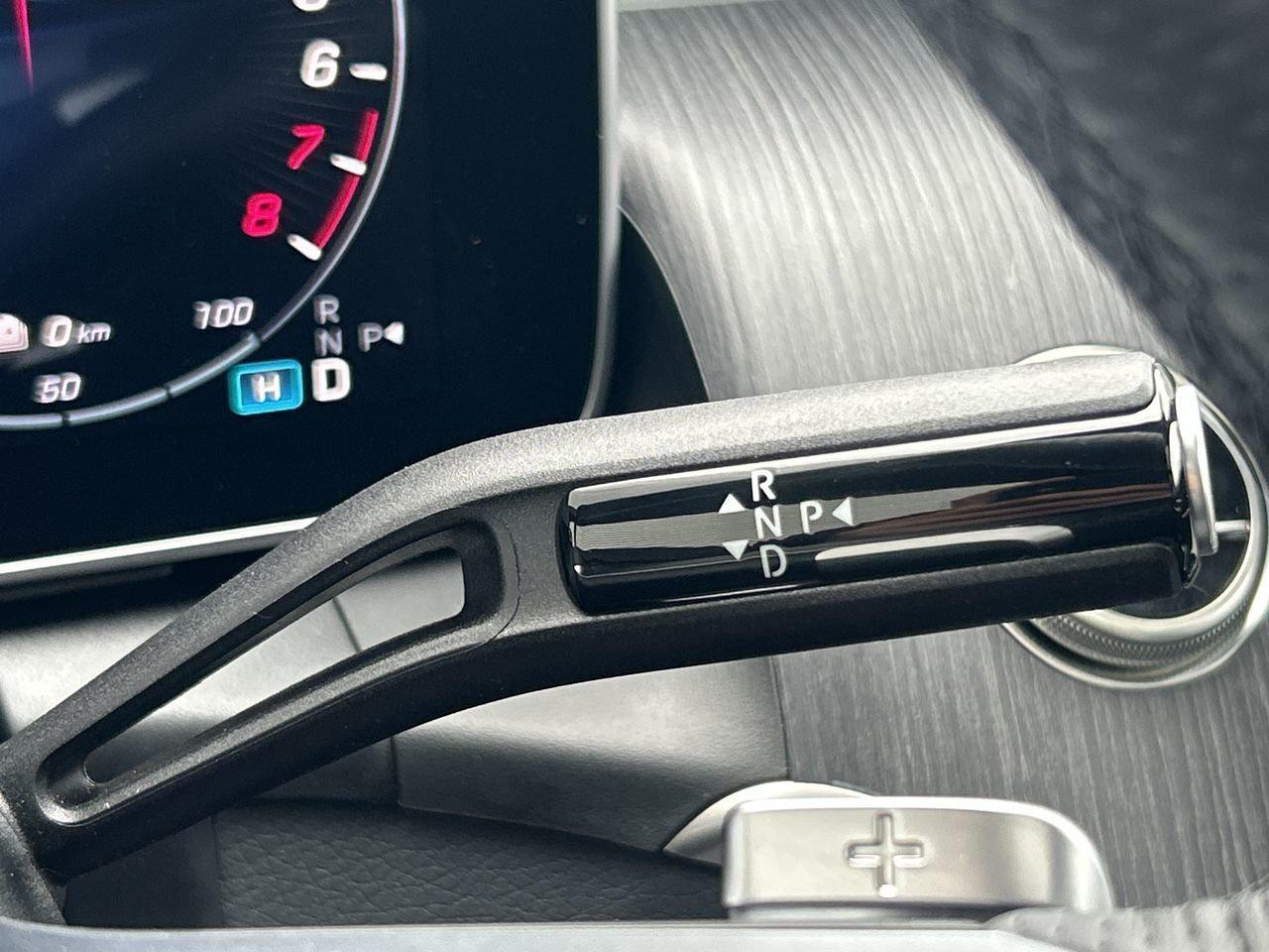 2025 Mercedes-Benz GLC350e 4MATIC SUV   Exclusive Photo