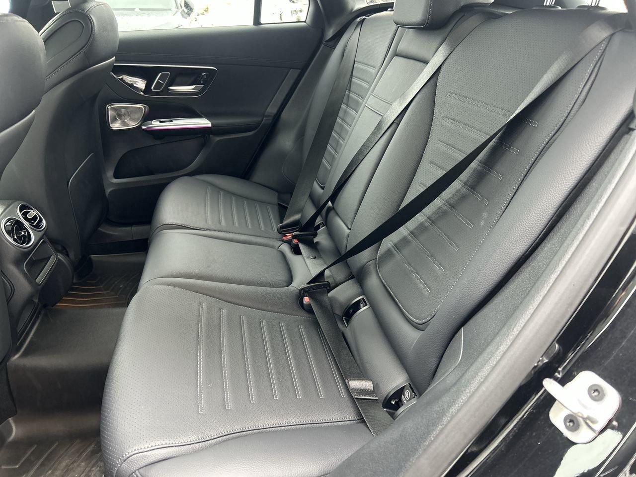 2025 Mercedes-Benz GLC350e 4MATIC SUV   Exclusive Photo