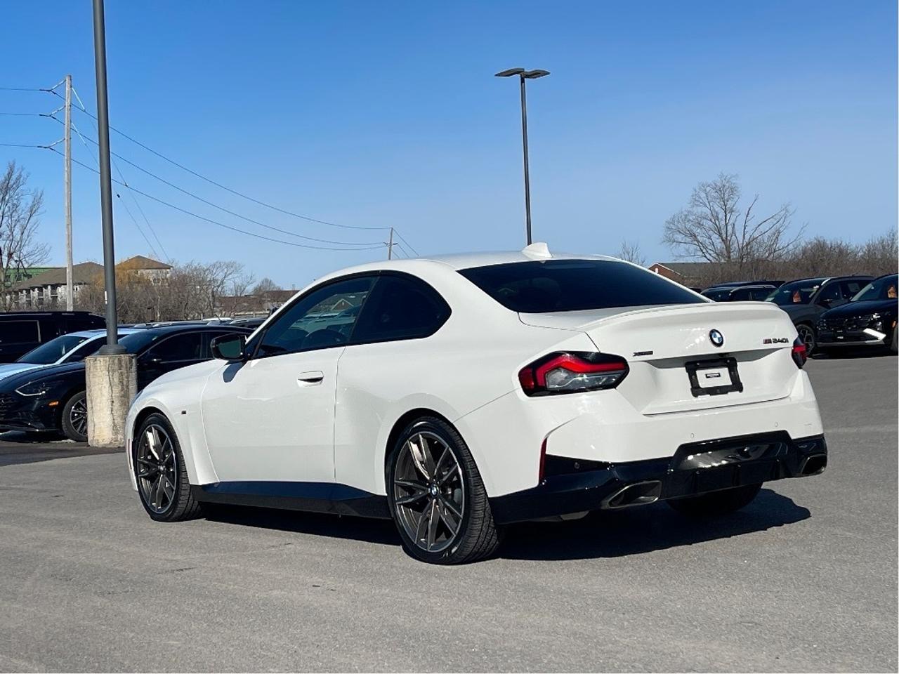 2022 BMW 2 Series xDrive Photo