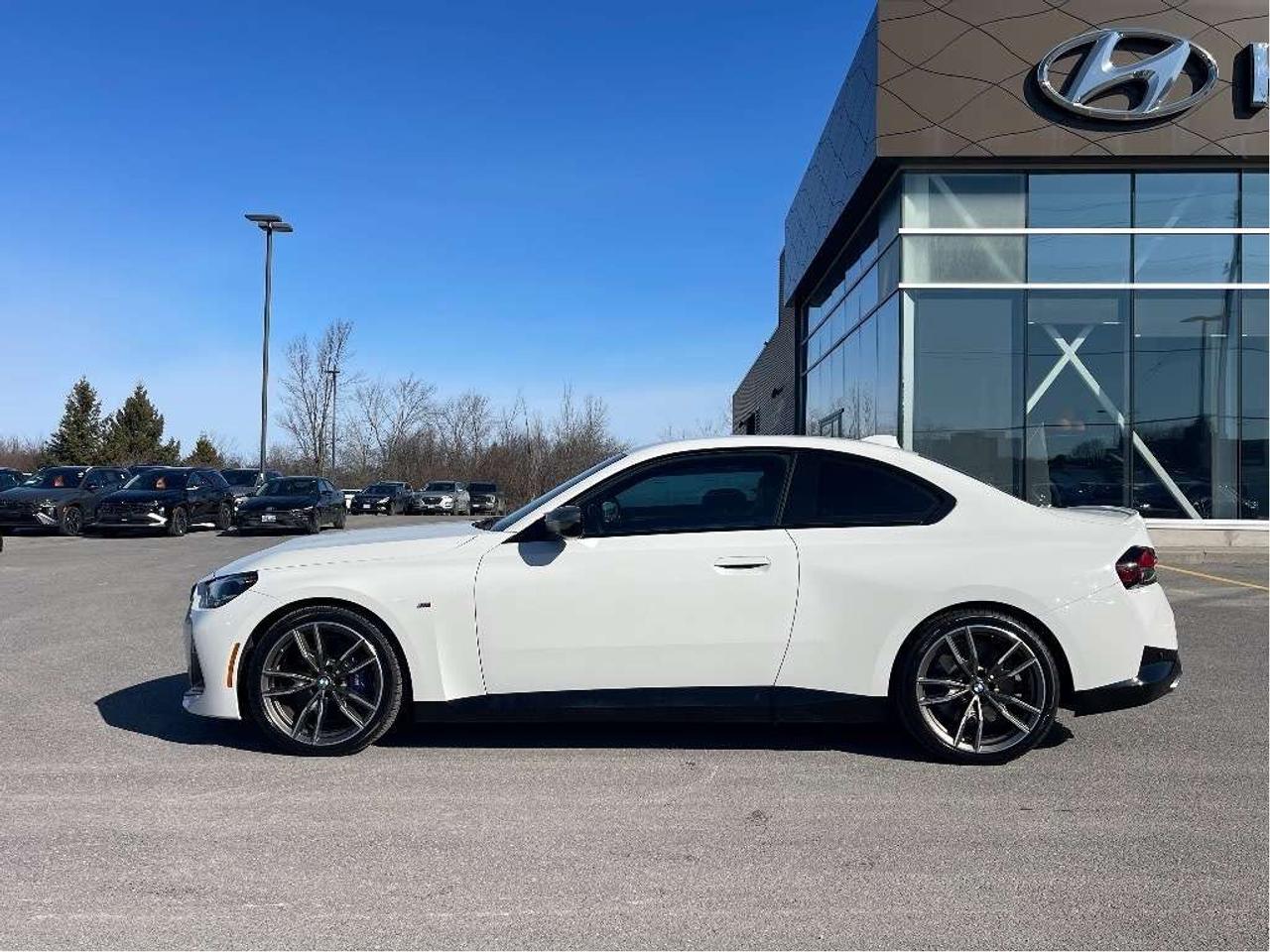 2022 BMW 2 Series xDrive Photo4