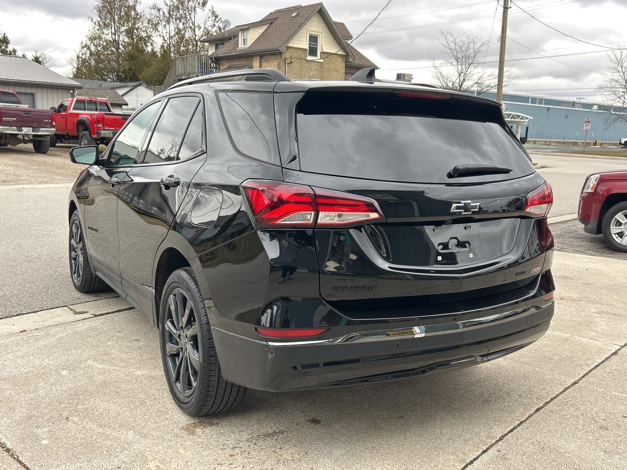 2022 Chevrolet Equinox RS  AWD  ** SHARP  LOOKIN' ! ** Photo