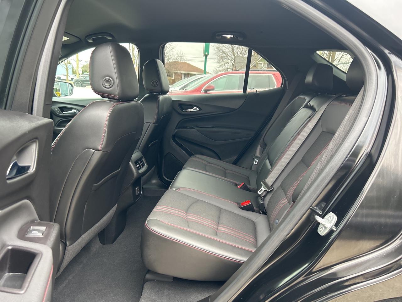 2022 Chevrolet Equinox RS  AWD  ** SHARP  LOOKIN' ! ** Photo