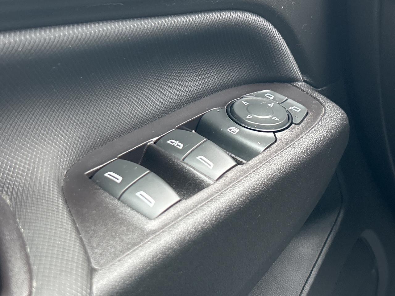 2022 Chevrolet Equinox RS  AWD  ** SHARP  LOOKIN' ! ** Photo