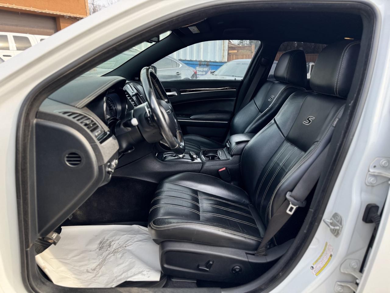 2018 Chrysler 300 300S AWD   CleanCarfax Photo