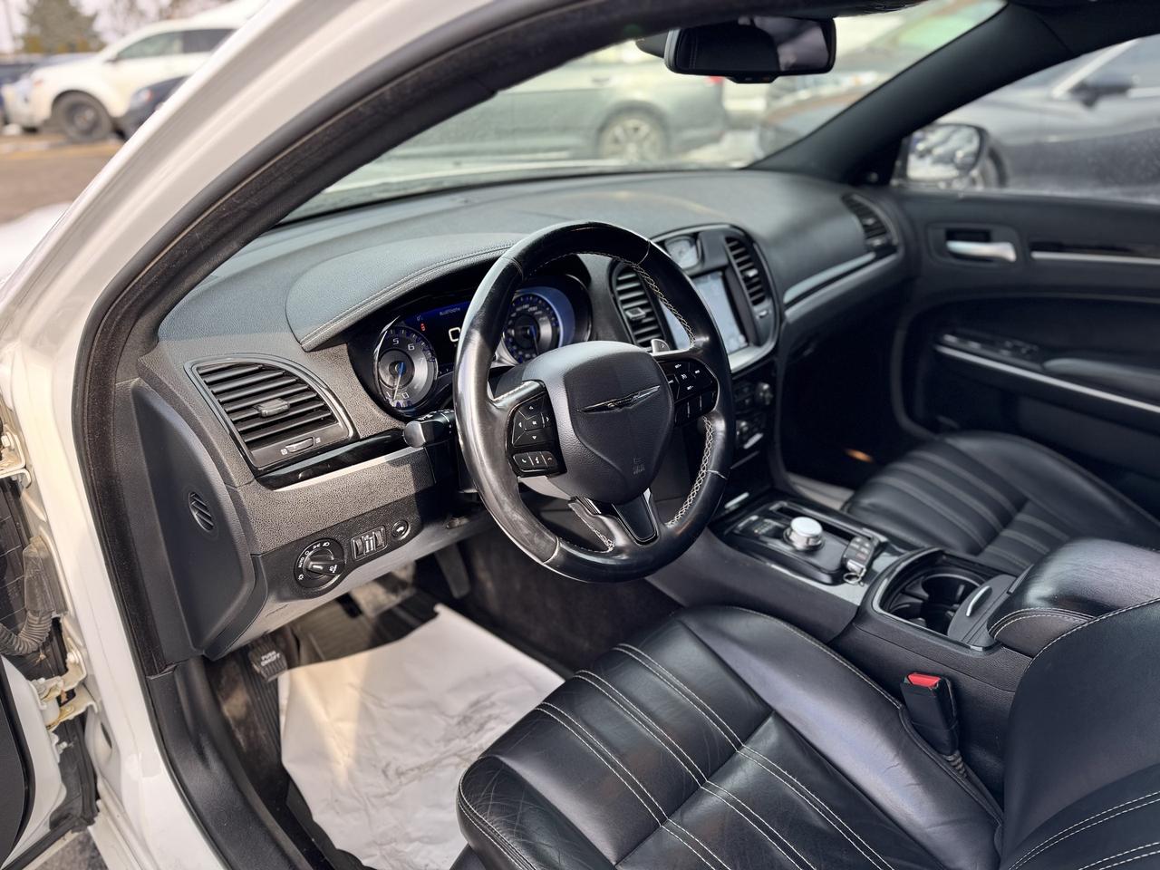 2018 Chrysler 300 300S AWD   CleanCarfax Photo