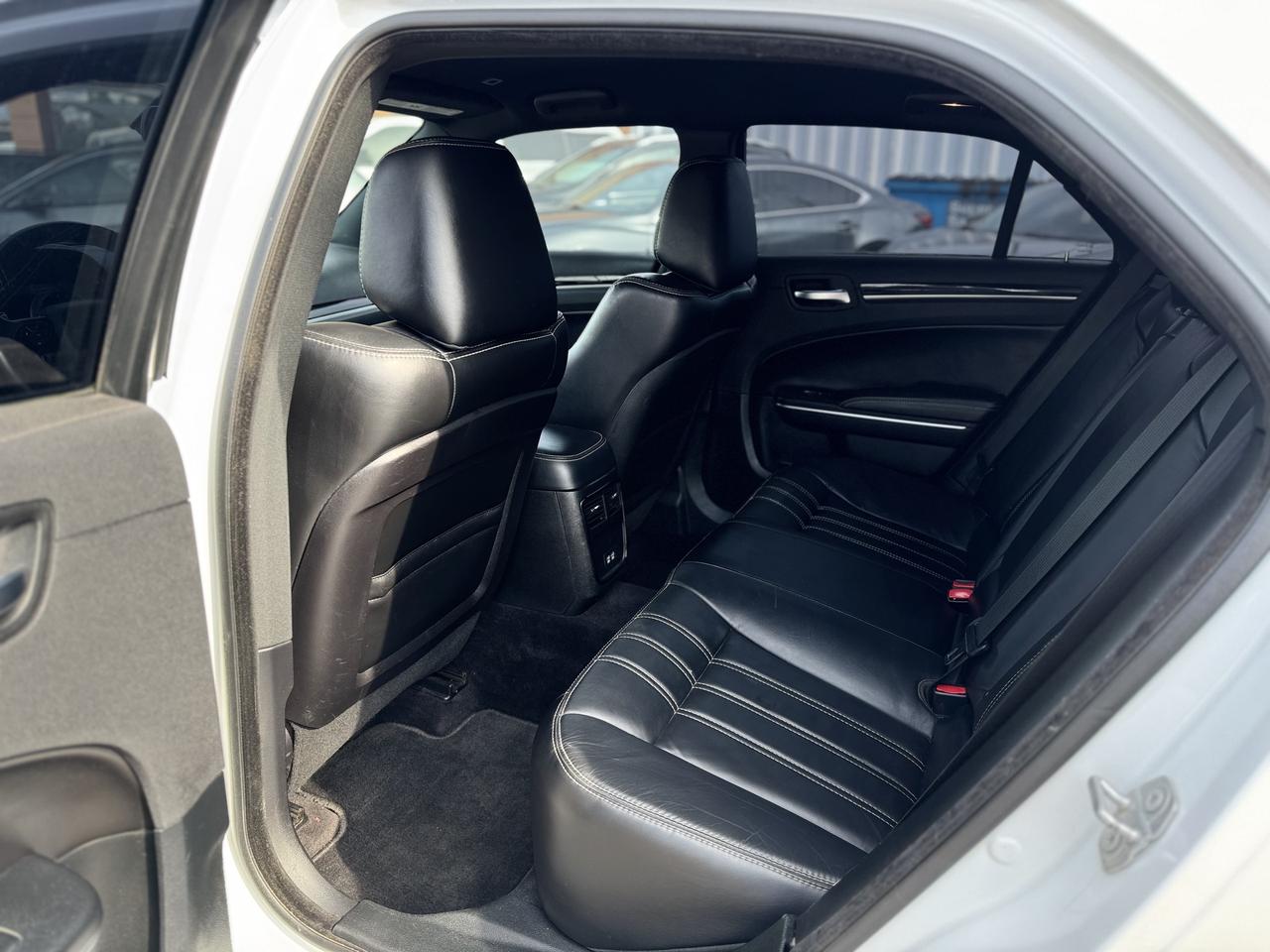 2018 Chrysler 300 300S AWD   CleanCarfax Photo