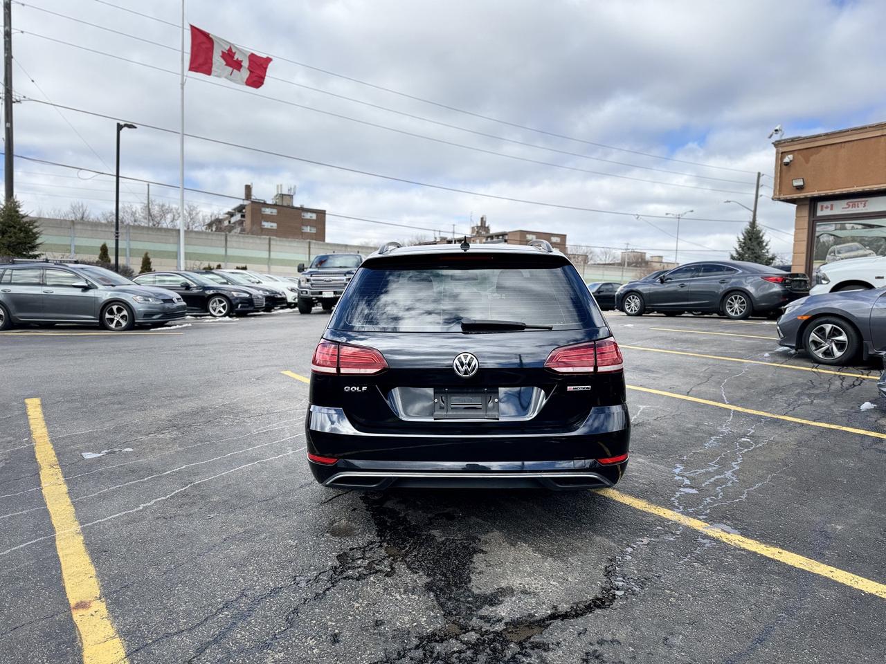 2019 Volkswagen Golf SportWagen Comfortline 4MOTION   1 Owner Photo