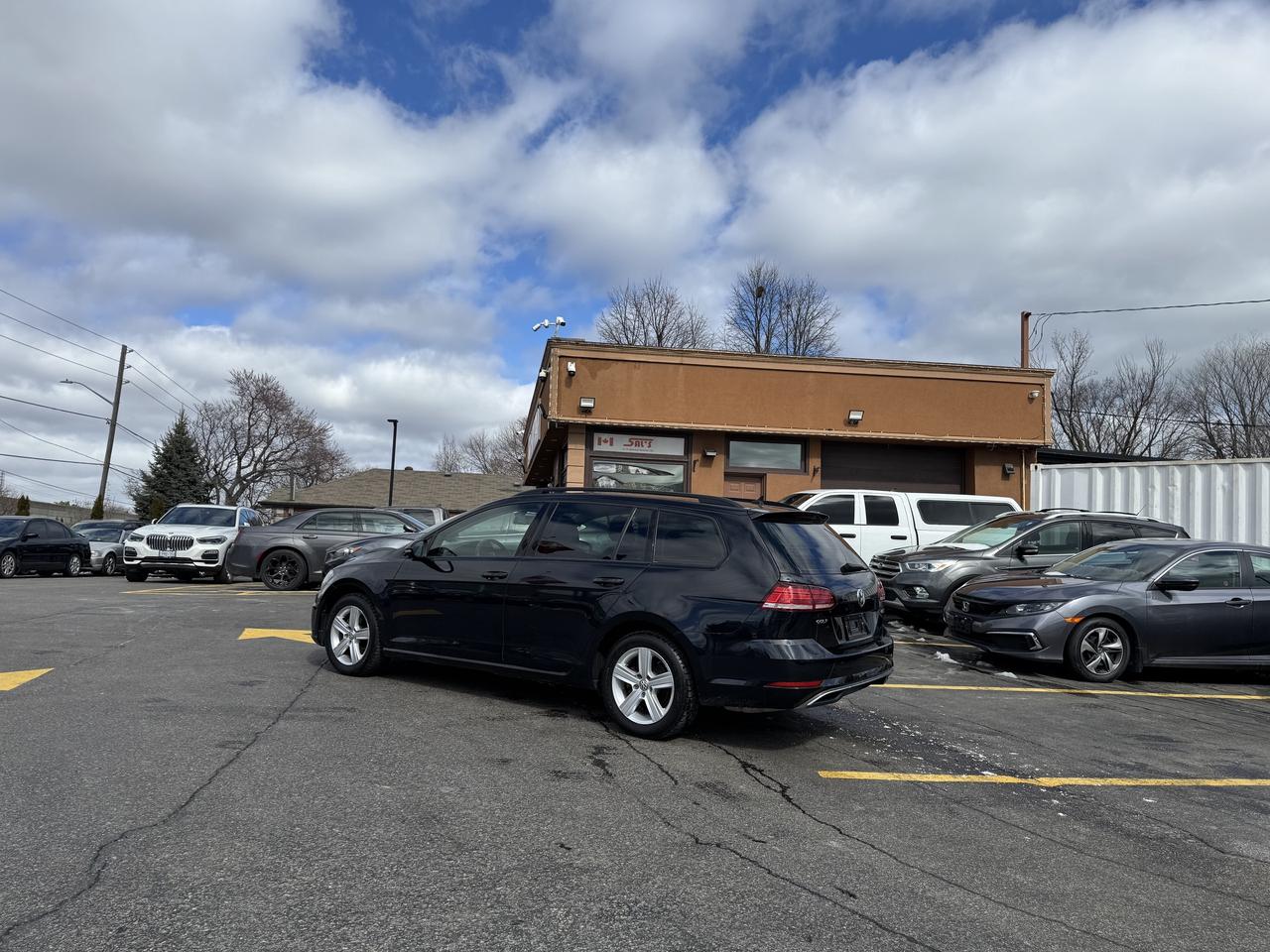 2019 Volkswagen Golf SportWagen Comfortline 4MOTION   1 Owner Photo