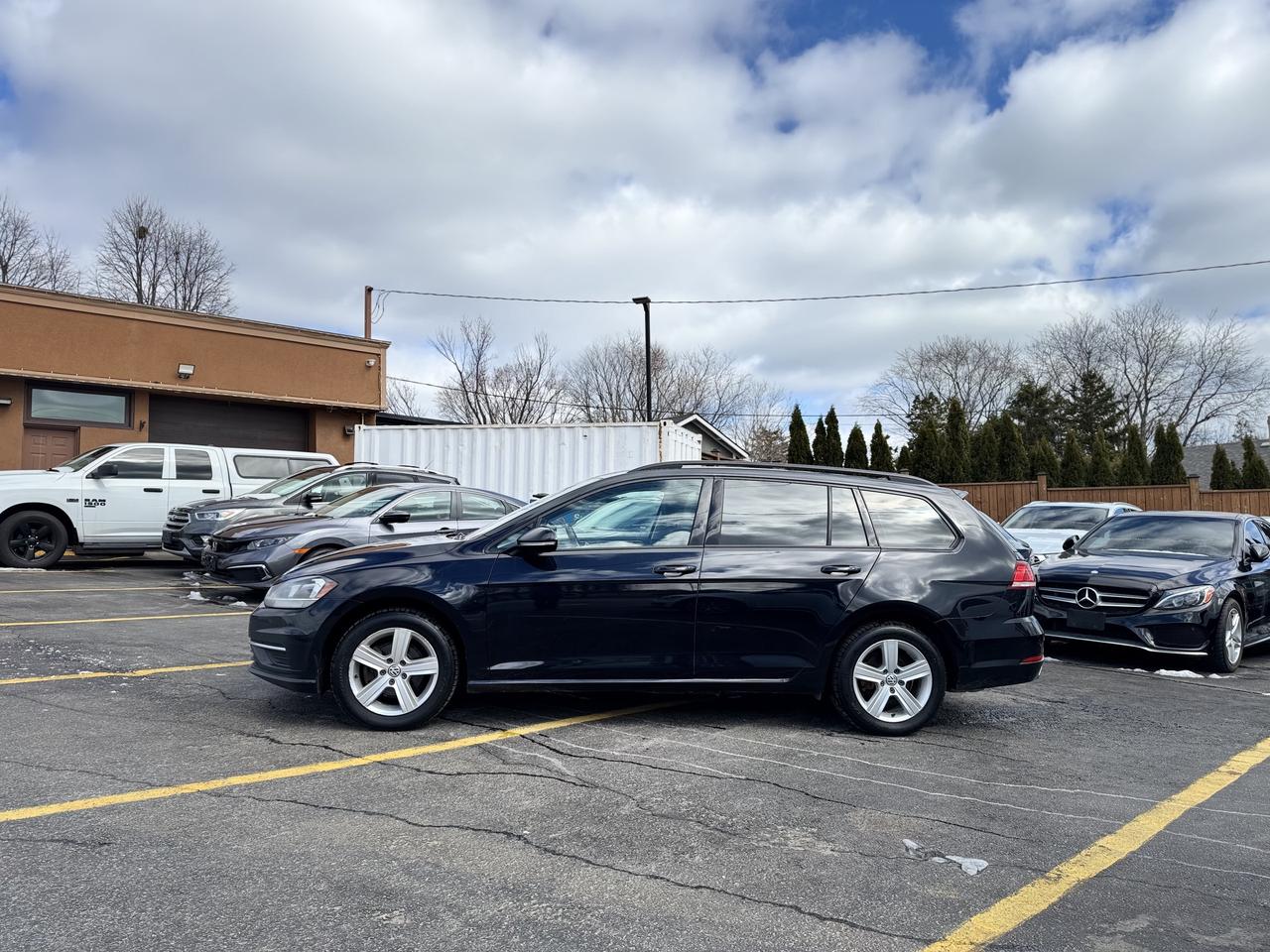 2019 Volkswagen Golf SportWagen Comfortline 4MOTION   1 Owner Photo