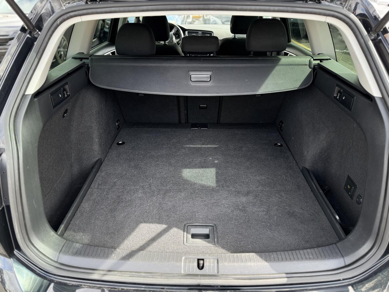 2019 Volkswagen Golf SportWagen Comfortline 4MOTION   1 Owner Photo